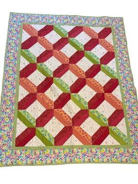 Vintage 1960’s Handmade Quilt Triangle Diamond Quilt 55” X 44”